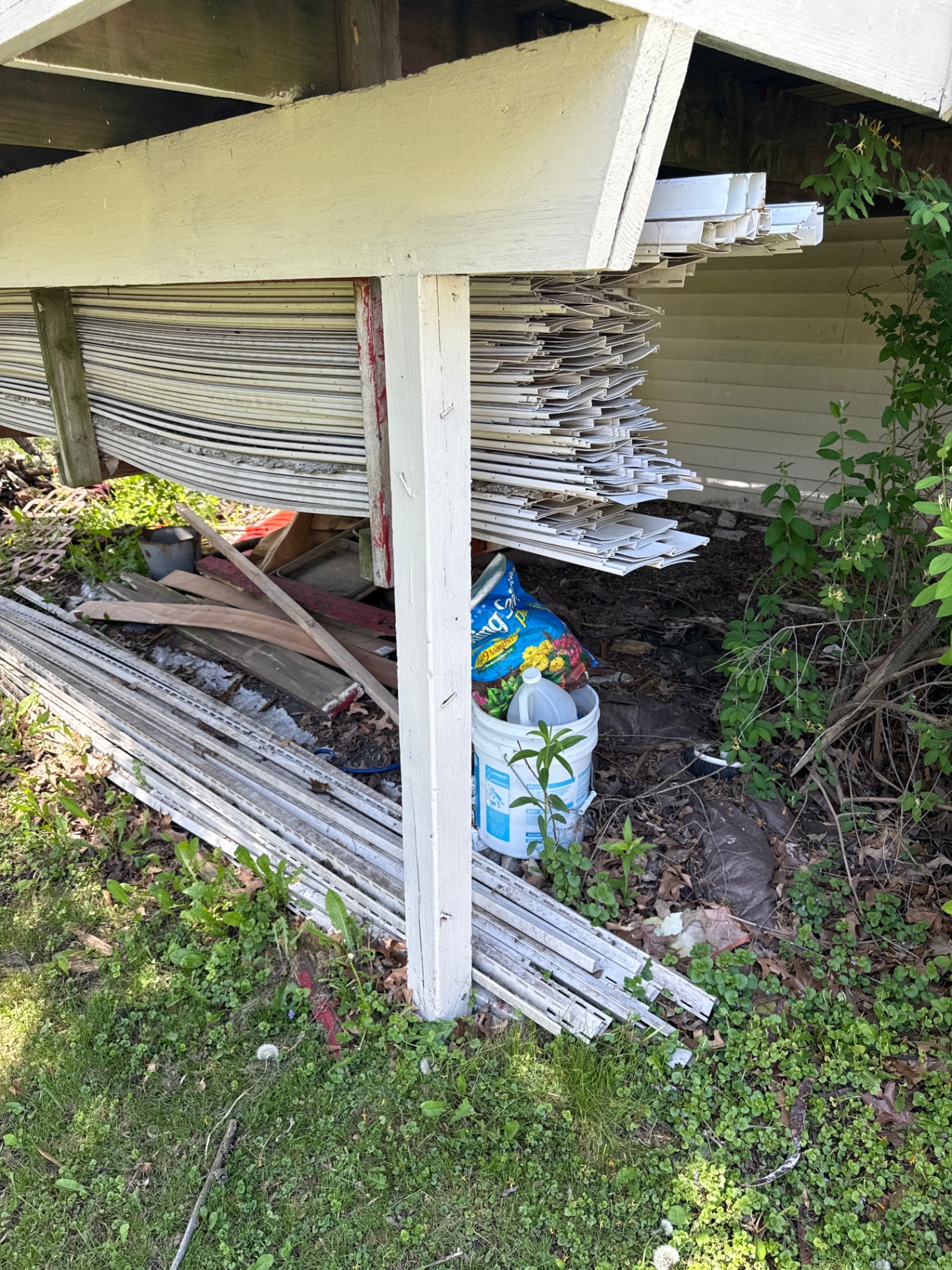 Exterior material cleanup service — construction debris removal Hanover Park Illinois